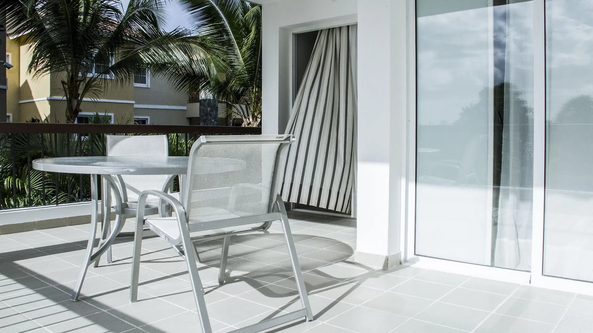 Lägenhetshotell Karibo Punta Cana